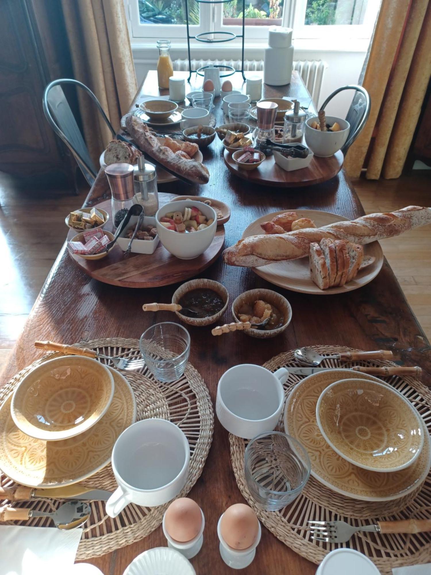 Le Banellou Bed & Breakfast แก็งแปร์ ภายนอก รูปภาพ